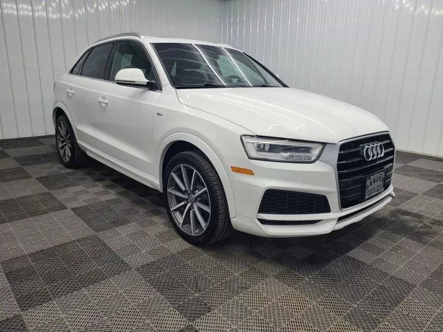 2018 Audi Q3 Premium Plus photo 1