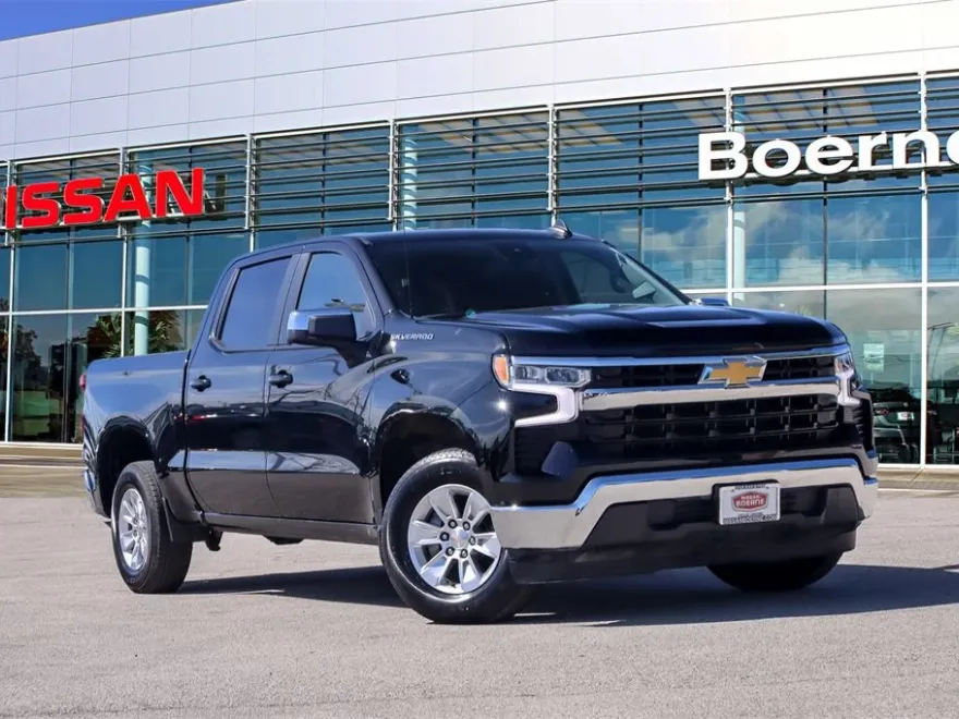 2025 Chevrolet Silverado 1500 LT photo 1