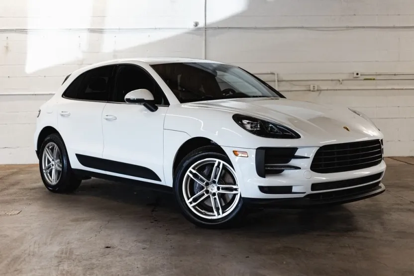 2021 Porsche Macan Base photo 1