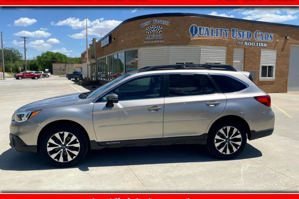 2016 Subaru Outback 2.5i Limited photo 1