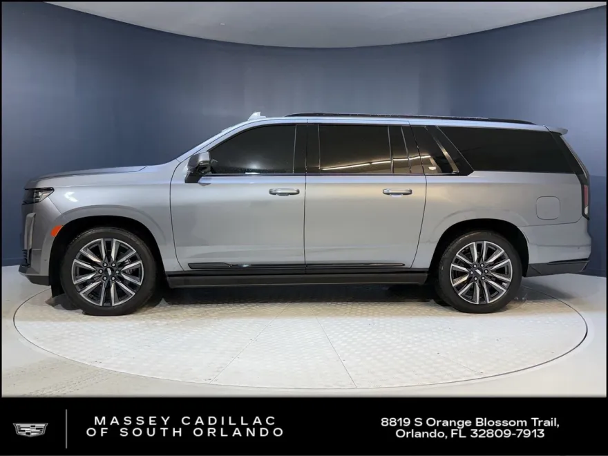 2022 Cadillac Escalade ESV Sport Platinum photo 1