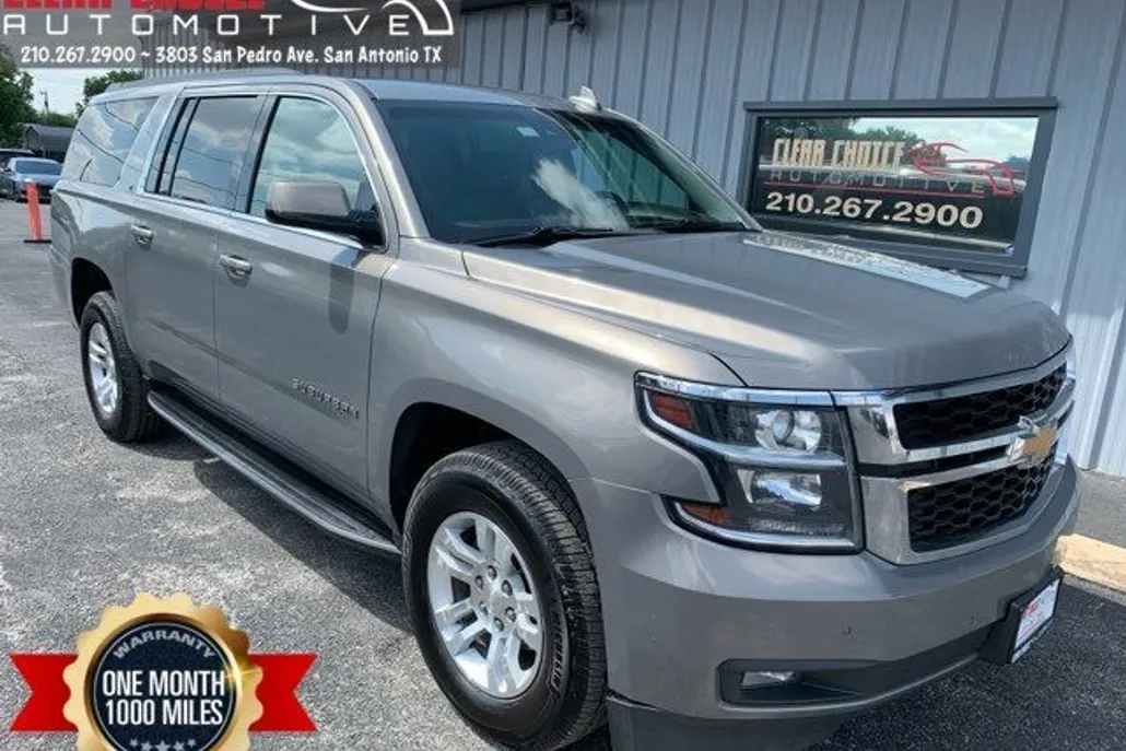 2018 Chevrolet Suburban LT photo 1