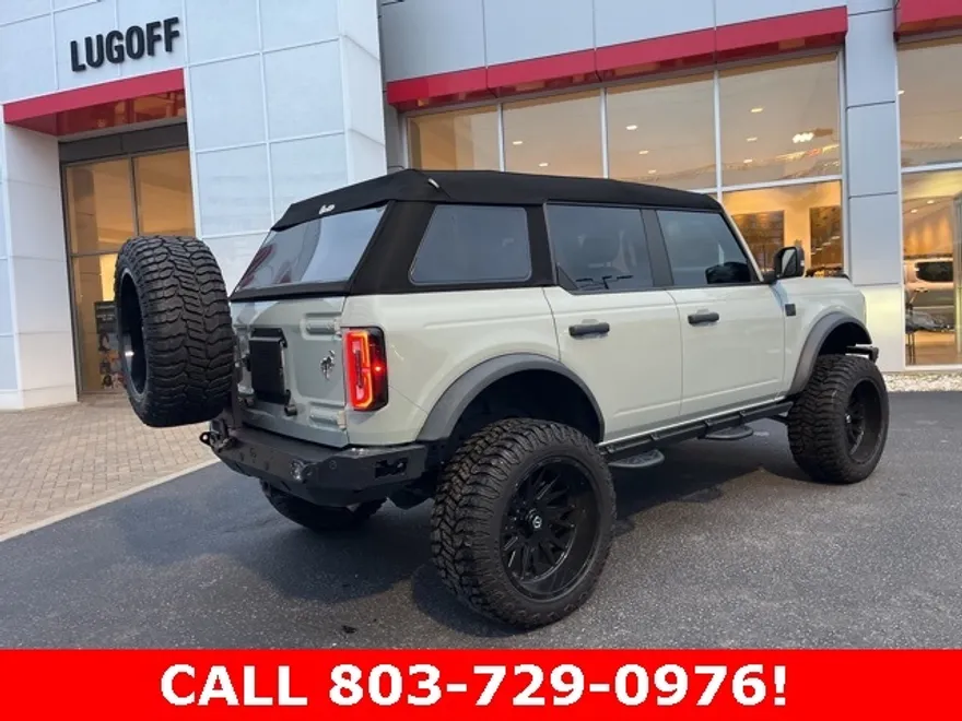 2022 Ford Bronco Badlands photo 1
