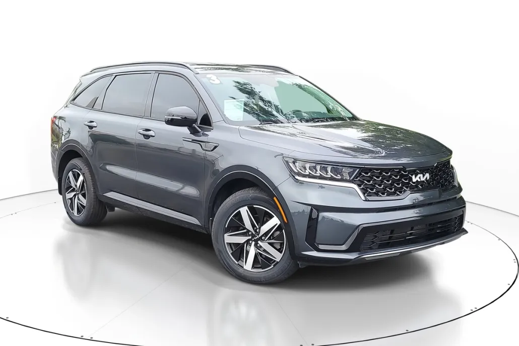 2023 Kia Sorento S photo 1