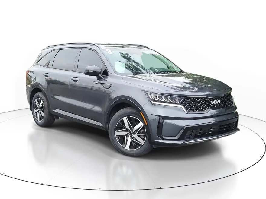2023 Kia Sorento S photo 1
