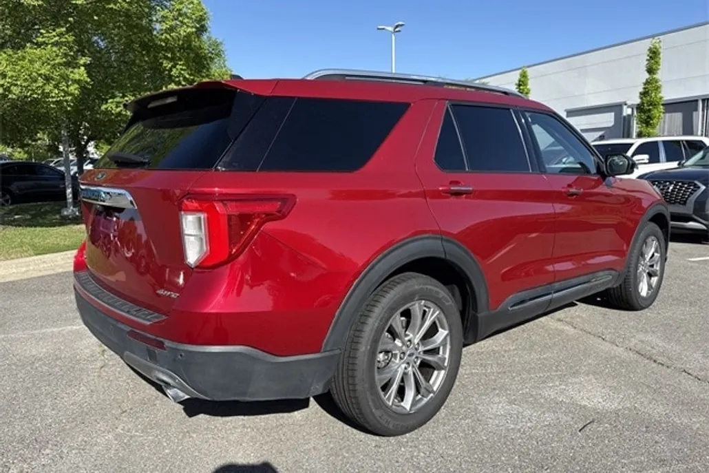 2022 Ford Explorer Limited photo 1