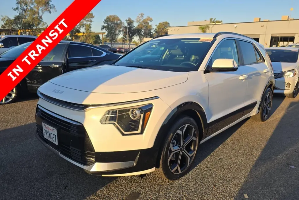 2024 Kia Niro EX Touring photo 1