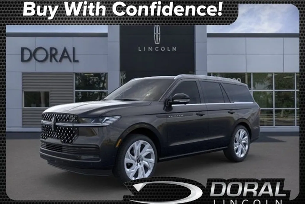 2025 Lincoln Navigator Black Label photo 1