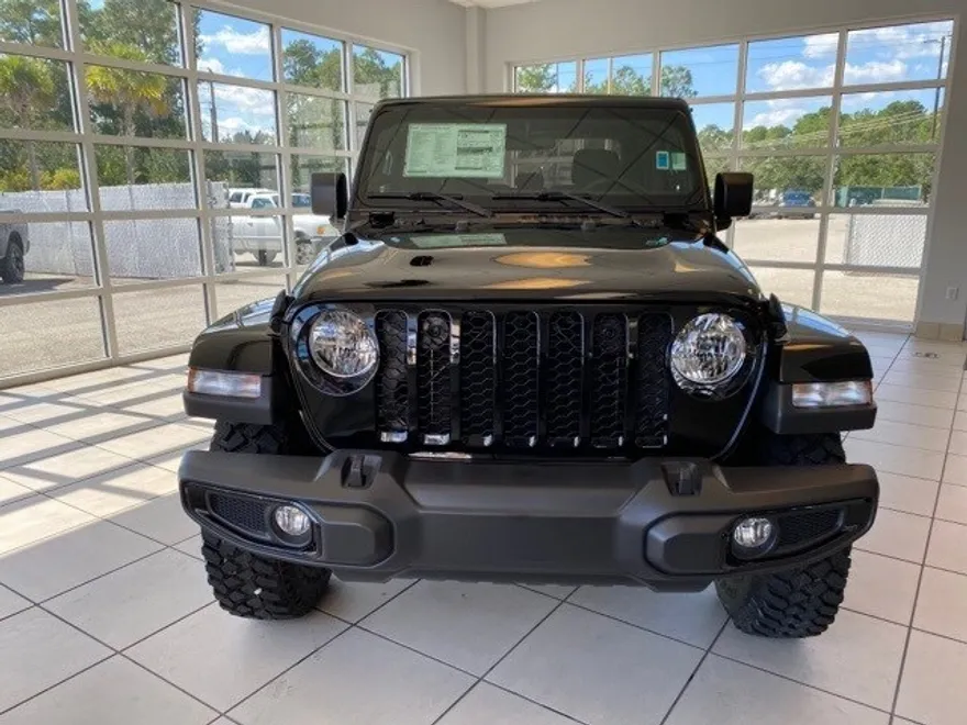 2023 Jeep Gladiator Willys photo 1