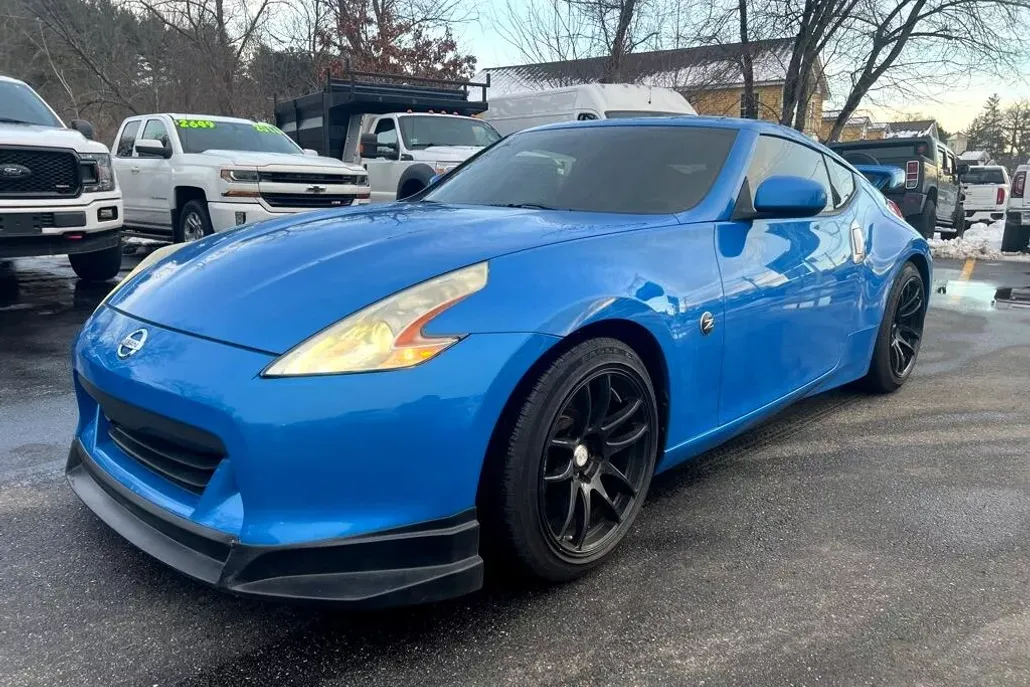 2010 Nissan 370Z photo 1
