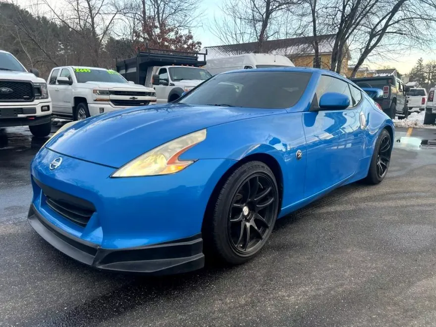 2010 Nissan 370Z photo 1