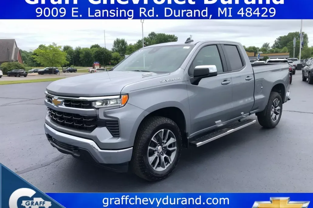 2025 Chevrolet Silverado 1500 LT photo 1