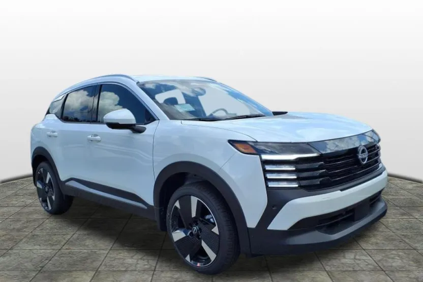 2025 Nissan Kicks SR photo 1