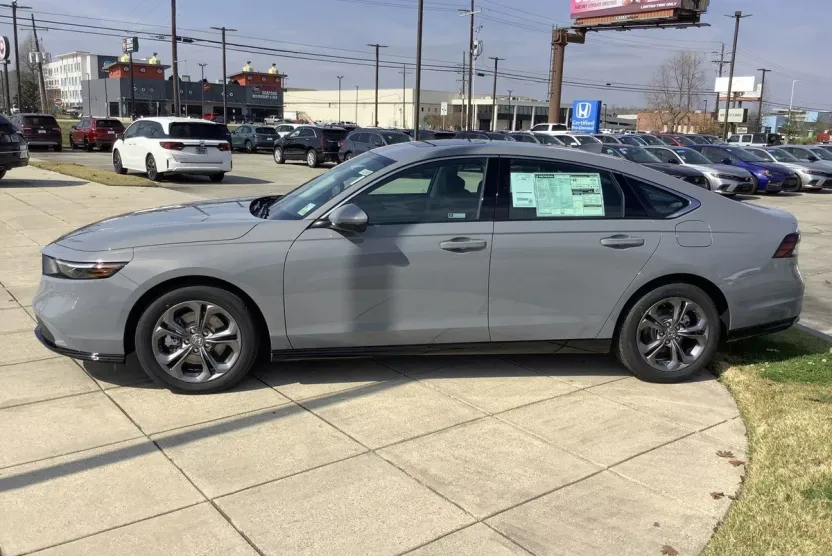 2025 Honda Accord Hybrid EX-L photo 1
