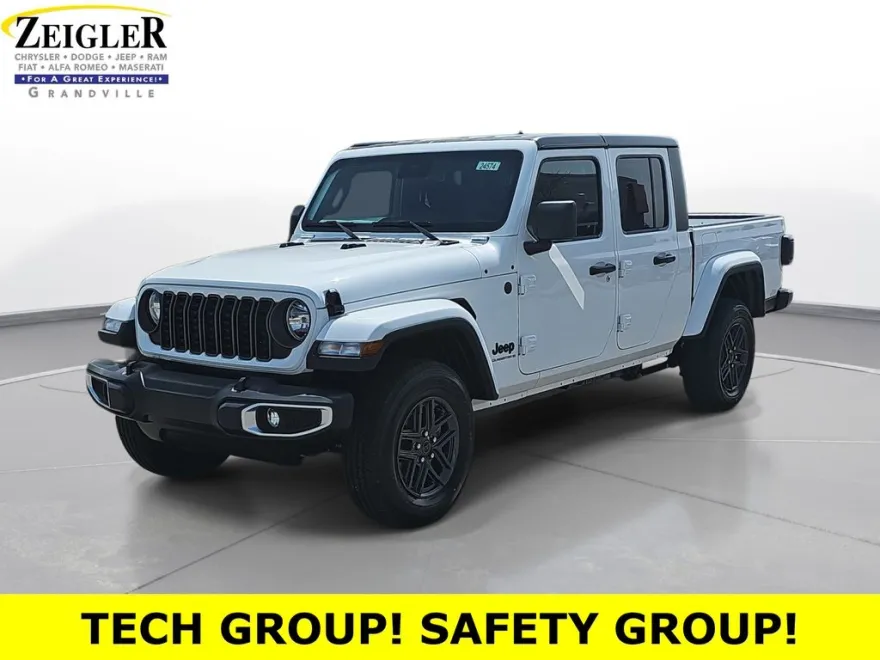 2025 Jeep Gladiator Sport S photo 1