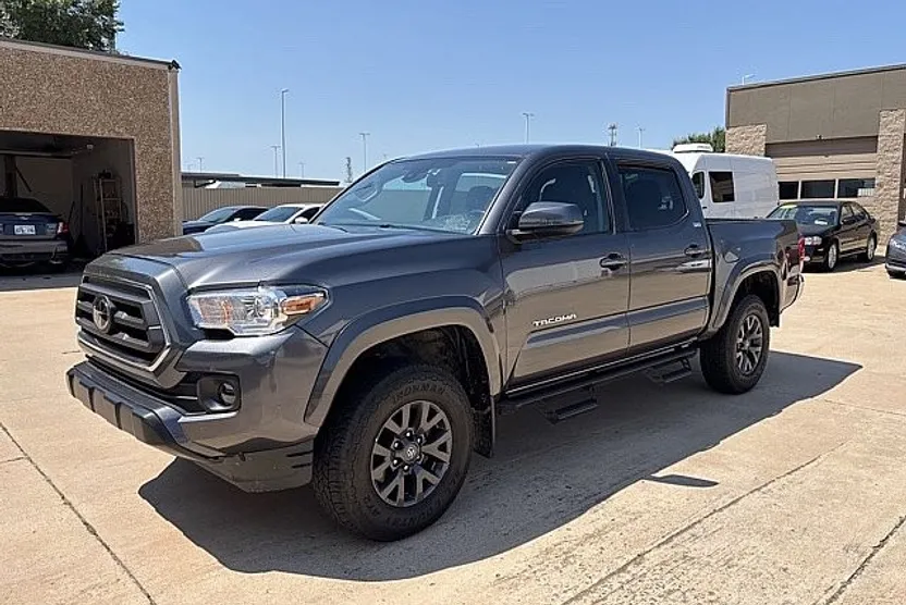 2022 Toyota Tacoma Double Cab photo 1