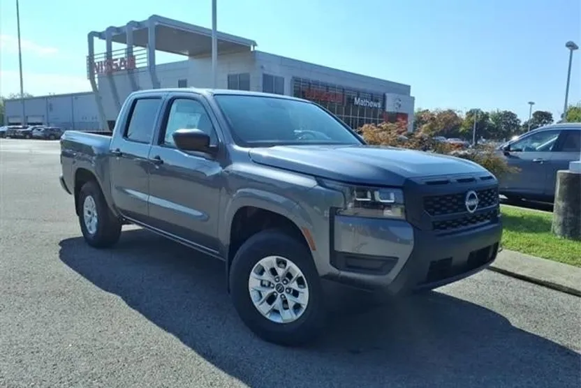 2026 Nissan Frontier Crew Cab S photo 1