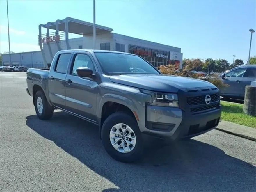 2026 Nissan Frontier Crew Cab S photo 1