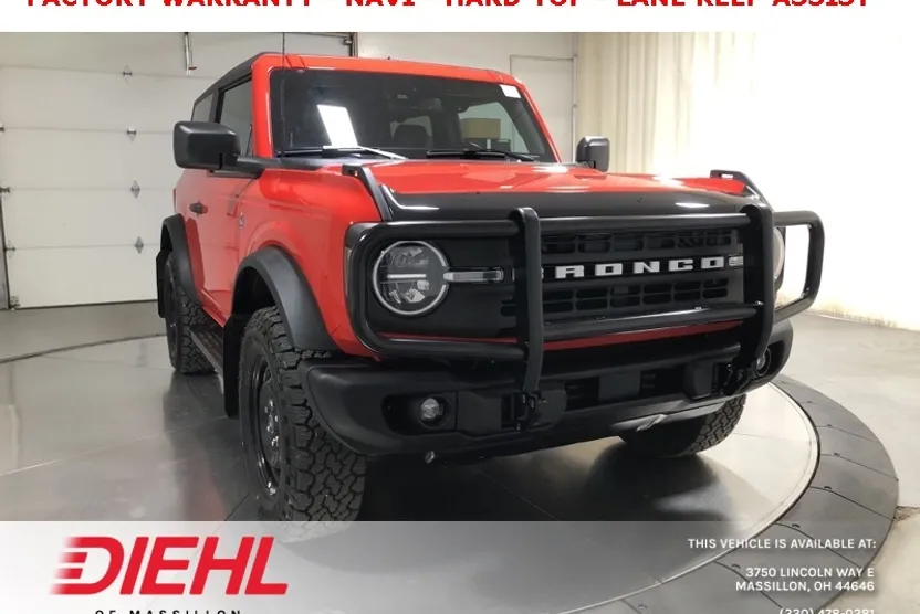 2023 Ford Bronco Black Diamond photo 1