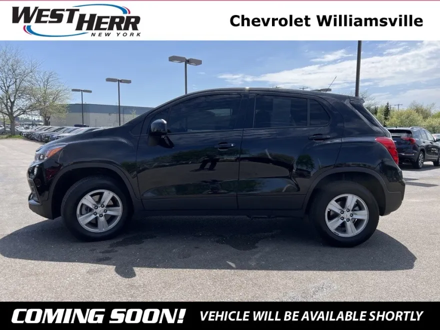 2020 Chevrolet Trax LS photo 1