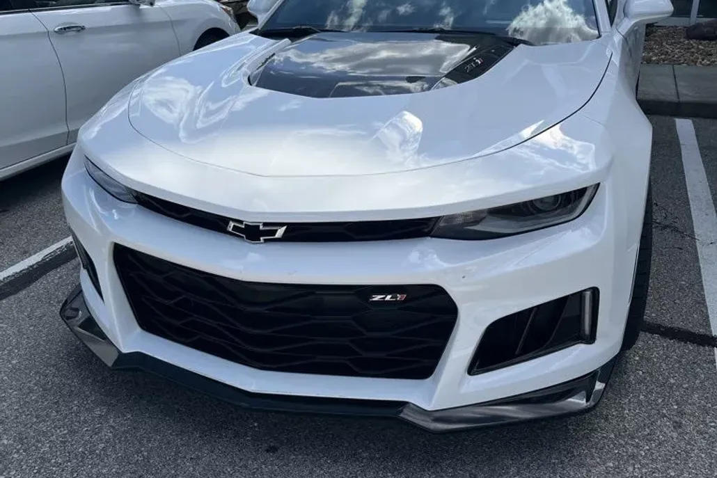 2019 Chevrolet Camaro ZL1 photo 1
