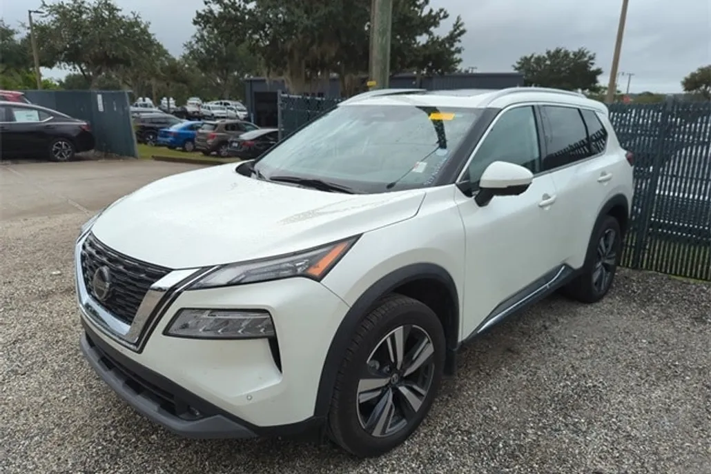 2021 Nissan Rogue SL photo 1