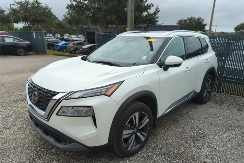 2021 Nissan Rogue SL photo 1
