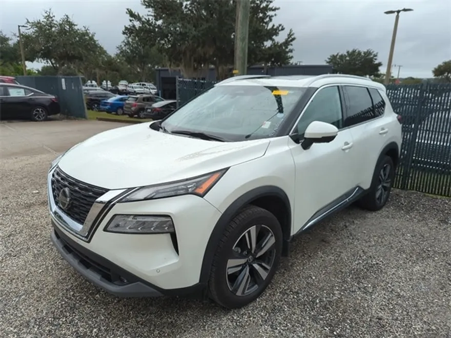2021 Nissan Rogue SL photo 1