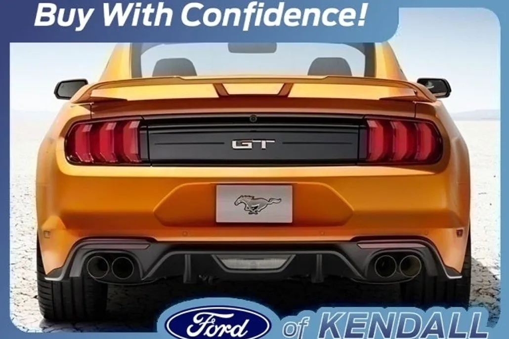 2023 Ford Mustang EcoBoost photo 1
