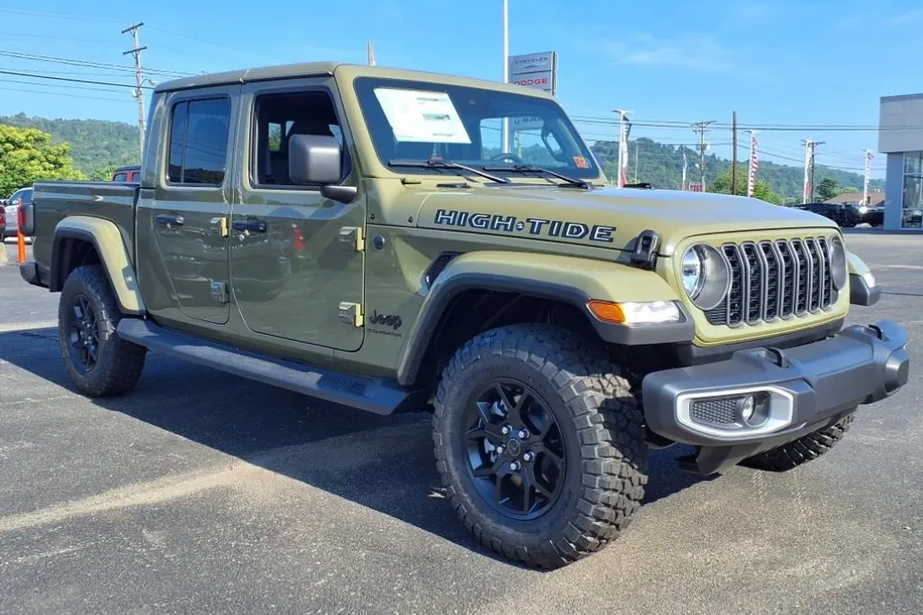 2025 Jeep Gladiator Sport photo 1