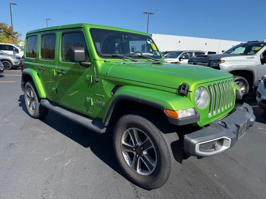 2020 Jeep Wrangler Unlimited Sahara photo 1