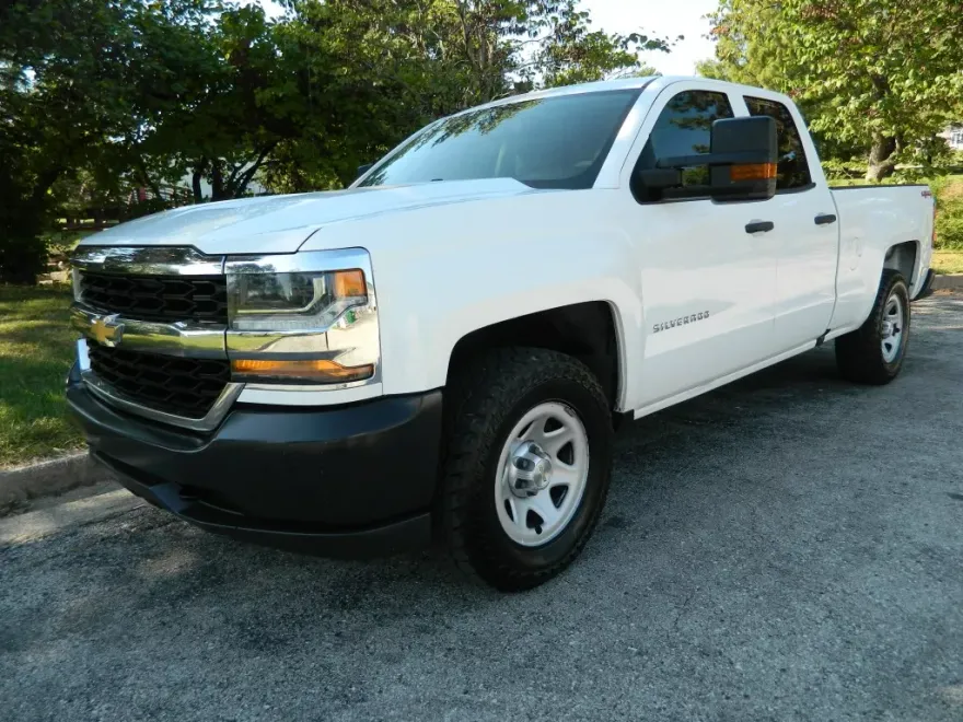 2018 Chevrolet Silverado Work Truck LS Base photo 1
