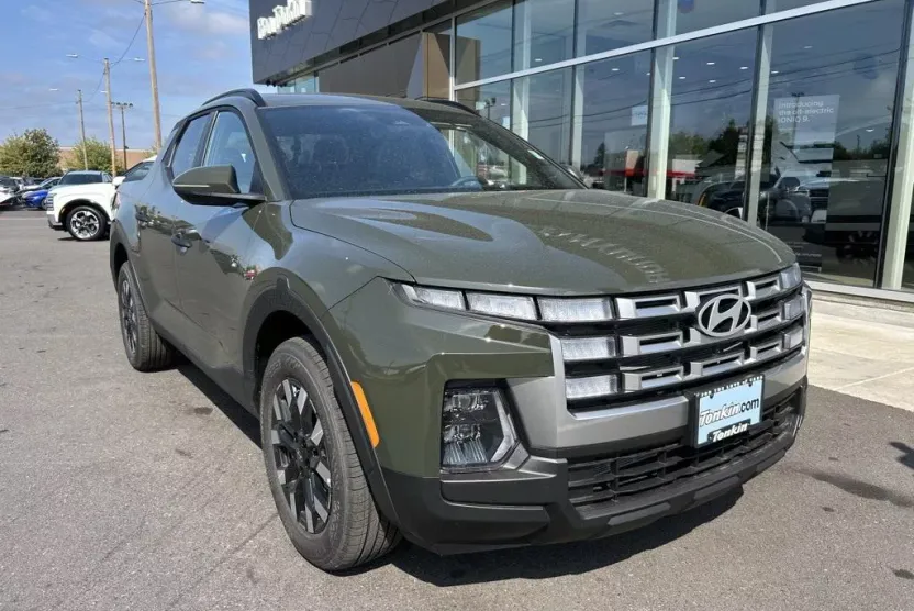 2025 Hyundai Santa Cruz SEL Activity photo 1