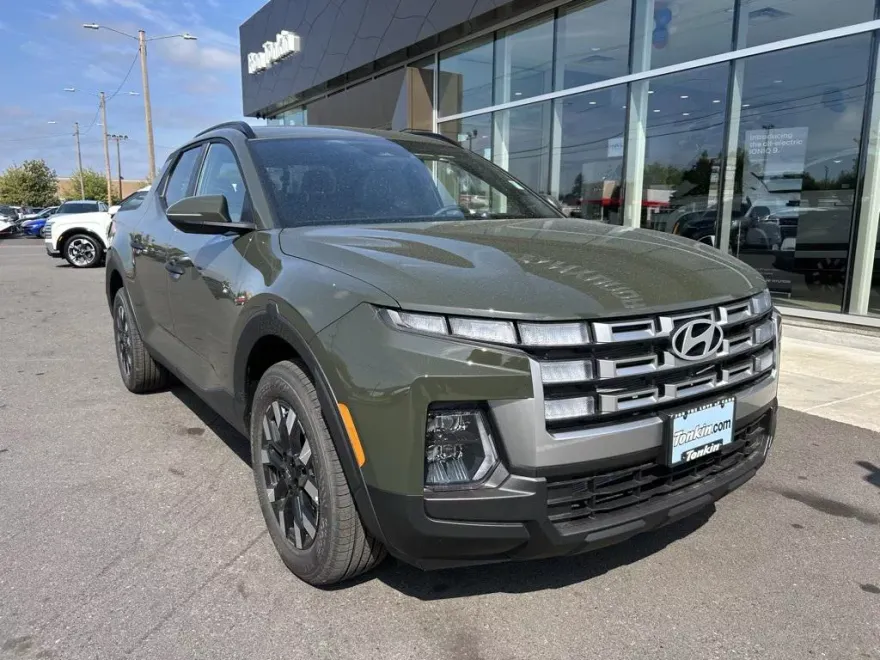 2025 Hyundai Santa Cruz SEL Activity photo 1