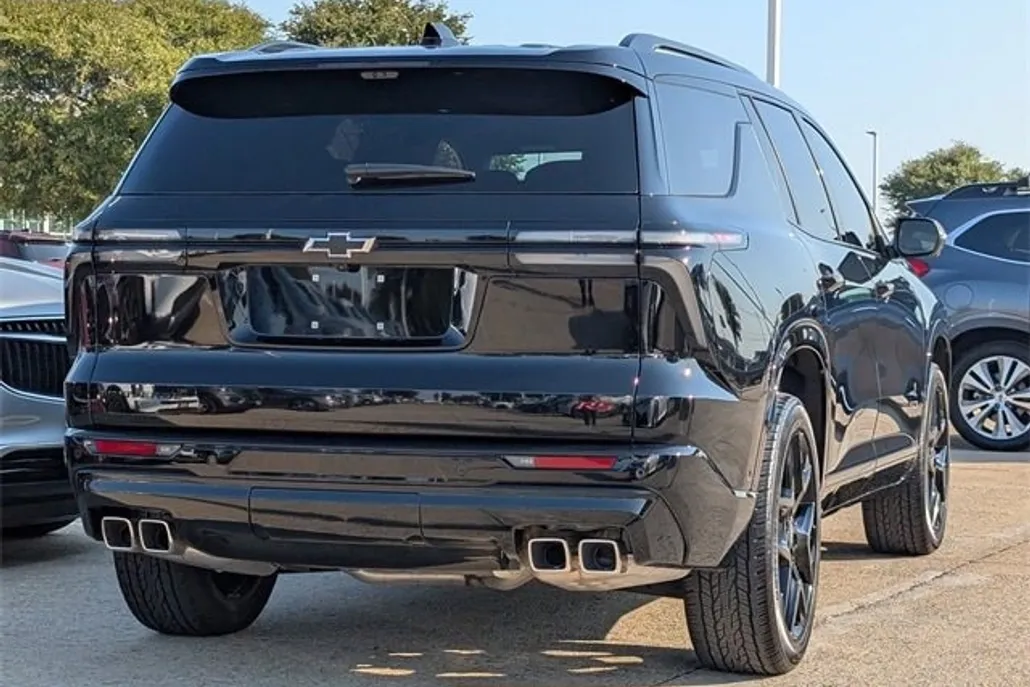 2024 Chevrolet Traverse RS photo 1