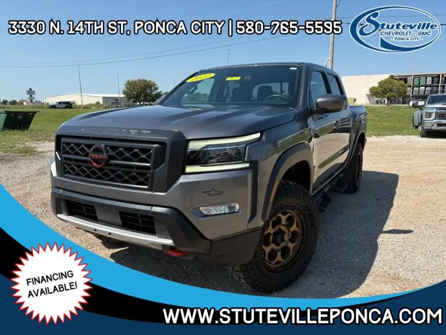 2022 Nissan Frontier Crew Cab PRO-X photo 1