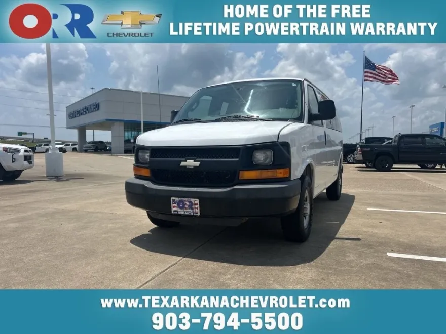 2016 Chevrolet Express Passenger 2500 LS photo 1