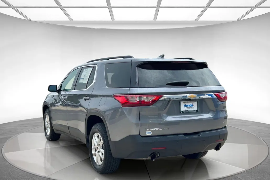 2020 Chevrolet Traverse Cloth photo 1