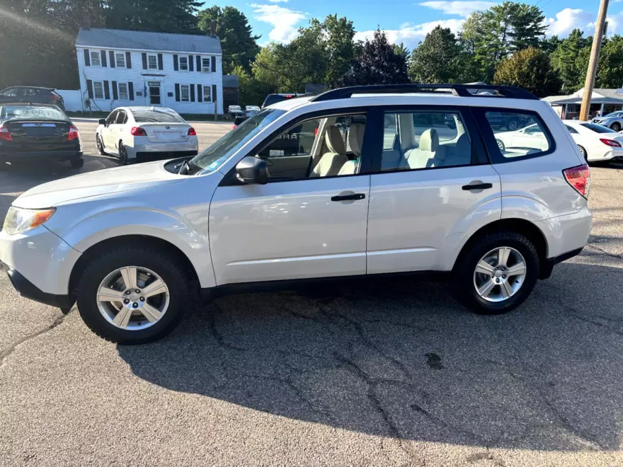 2013 Subaru Forester 2.5X photo 1