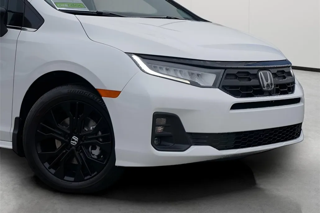 2026 Honda Odyssey photo 1