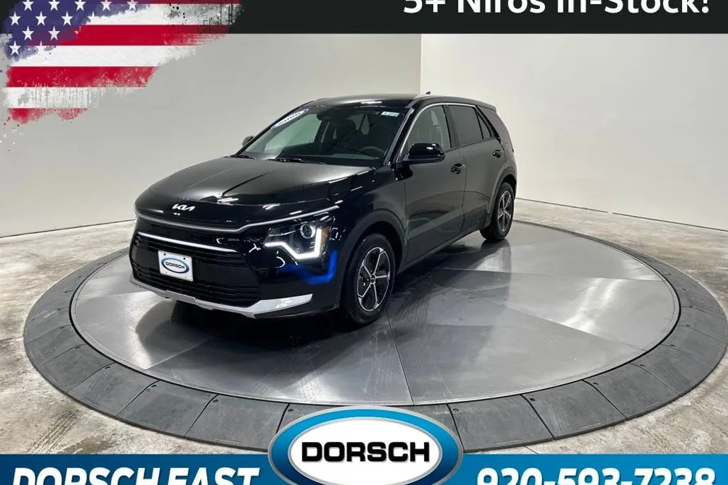 2025 Kia Niro LX photo 1