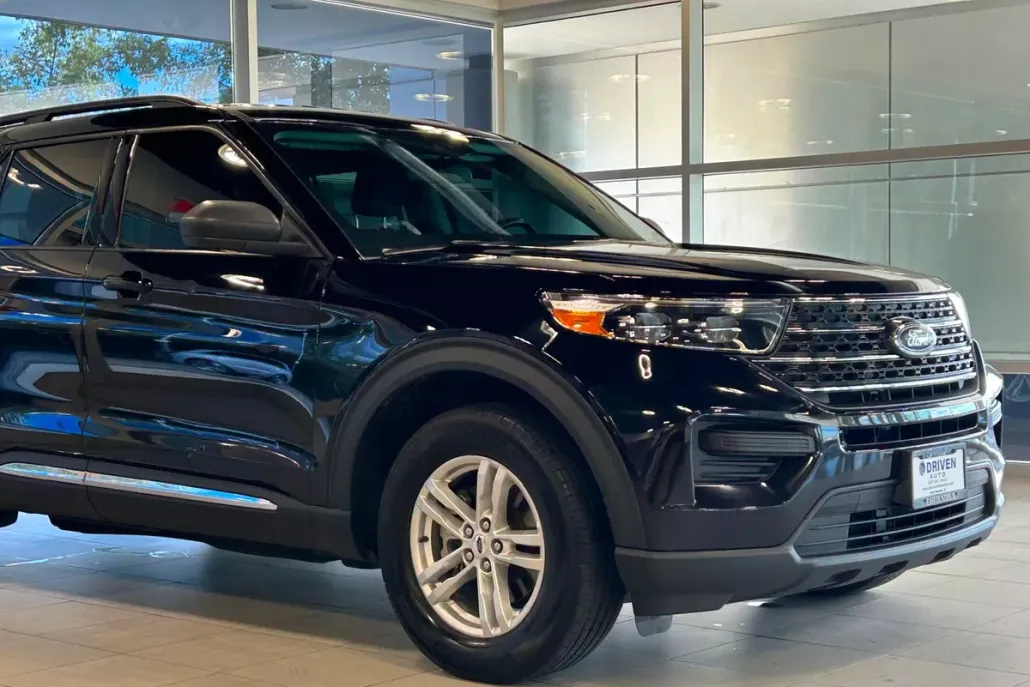 2022 Ford Explorer XLT photo 1