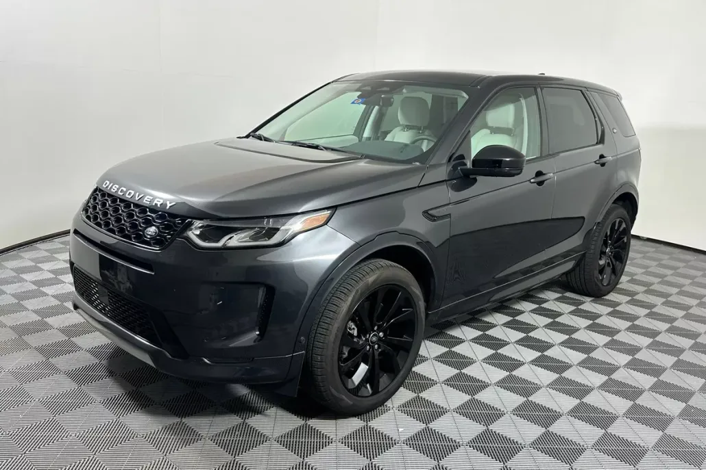 2025 Land Rover Discovery Sport S photo 1