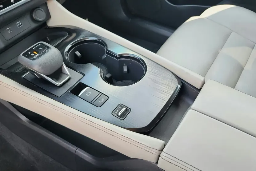 2023 Nissan Rogue SL photo 1