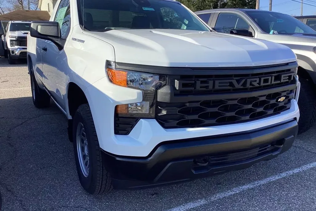 2025 Chevrolet Silverado 1500 photo 1