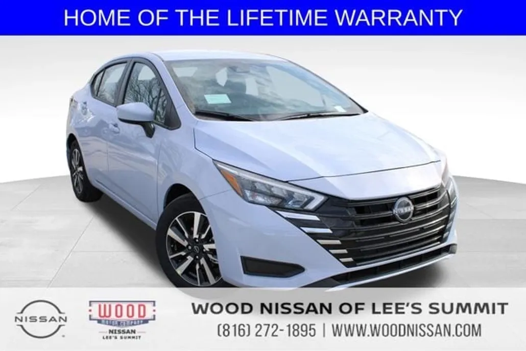 2025 Nissan Versa 1.6 SV photo 1