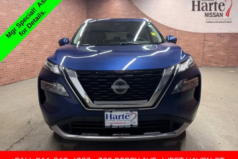 2023 Nissan Rogue Platinum photo 1
