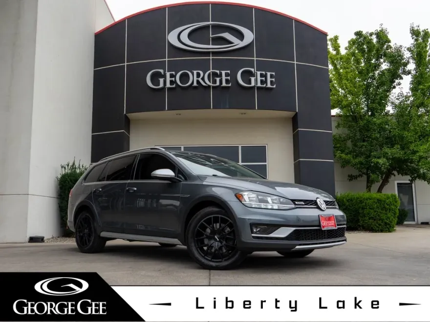 2019 Volkswagen Golf Alltrack TSI SE photo 1