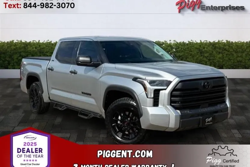 2022 Toyota Tundra SR5 Off-Road photo 1