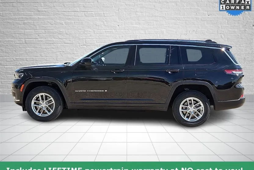 2023 Jeep Grand Cherokee Laredo photo 1